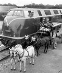 Meister der V200-001 und anderer Pferdestärken 1953 im Fachgespräch